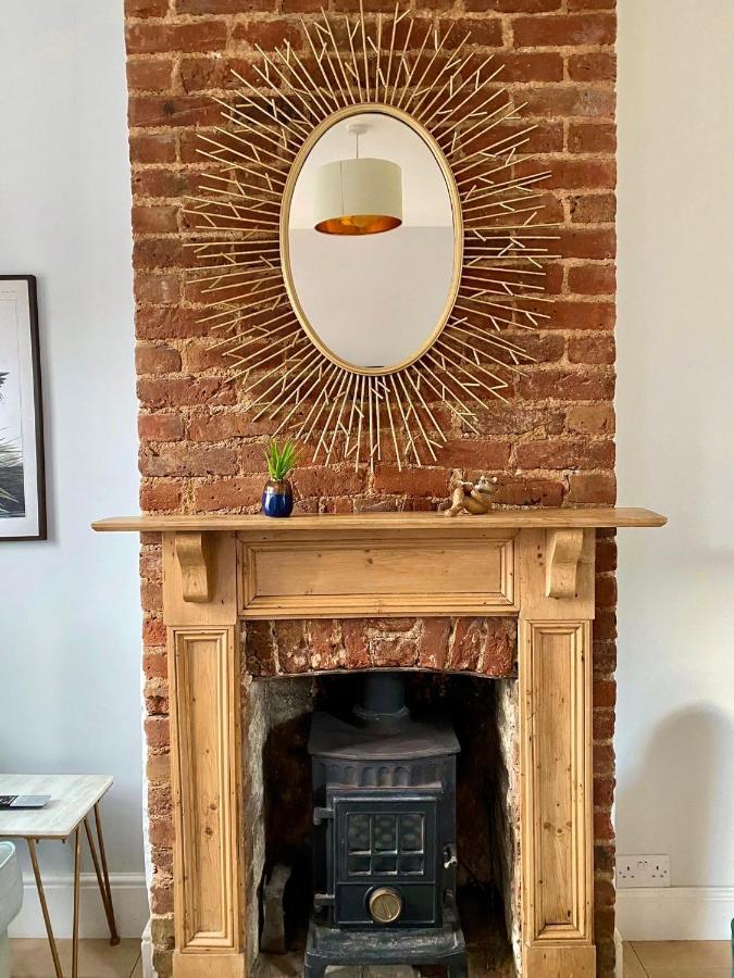 Delightful 2 Bedroom House Central Windsor Exteriör bild